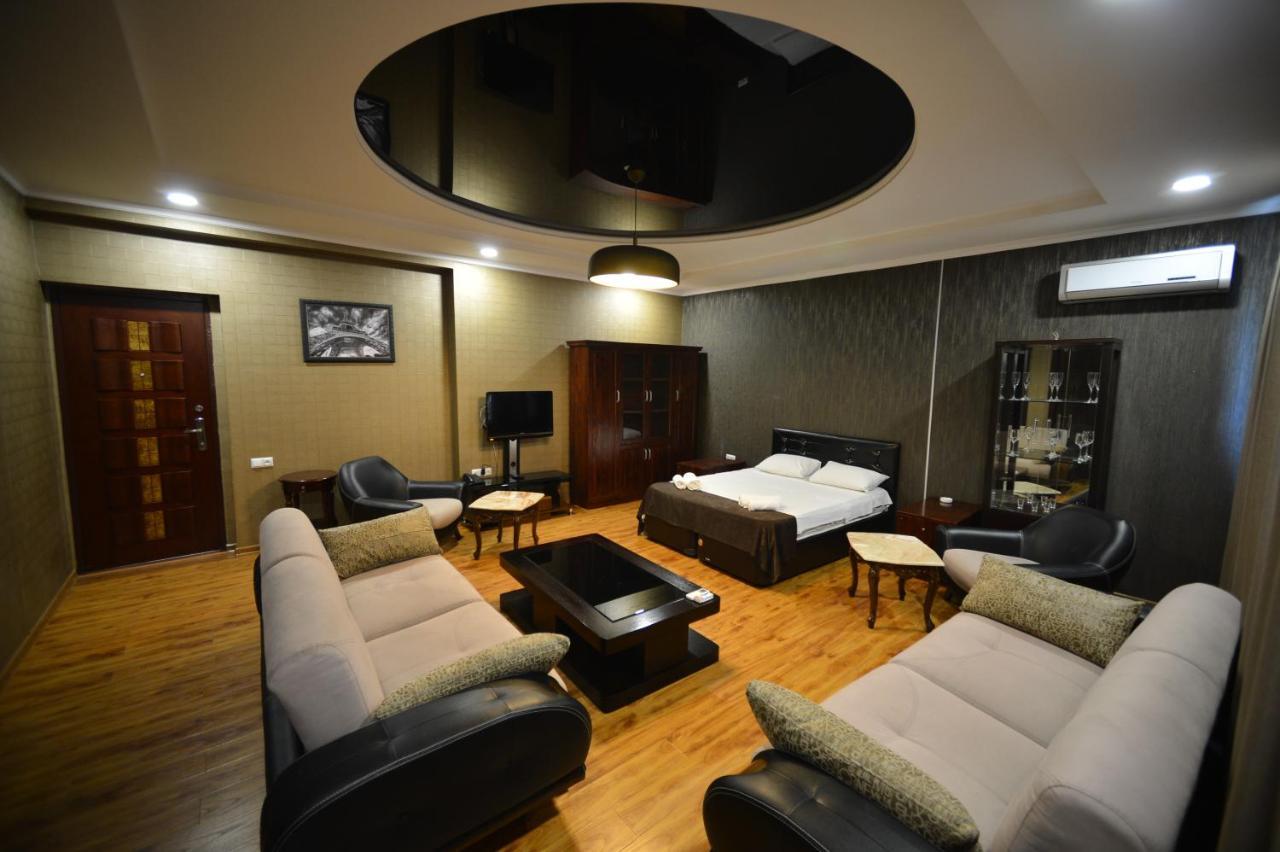 Green Hotel Batumi Eksteriør billede