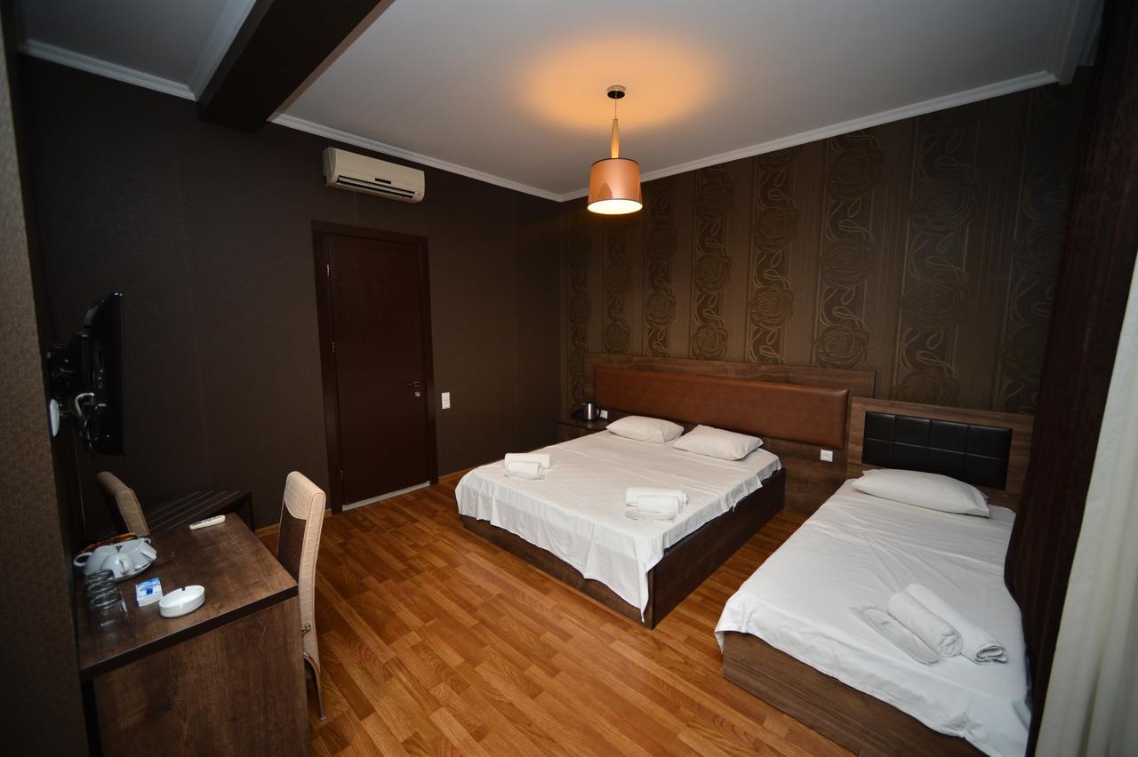 Green Hotel Batumi Eksteriør billede