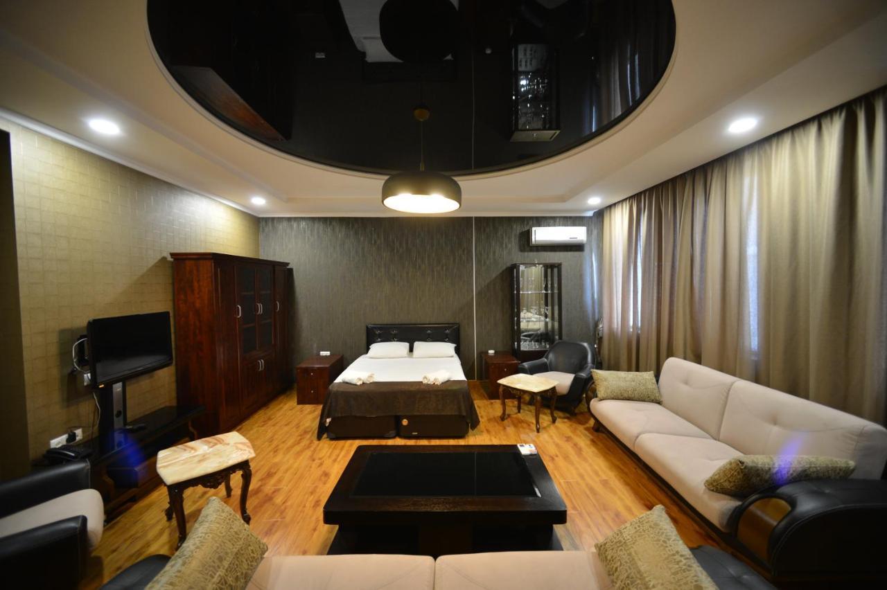 Green Hotel Batumi Eksteriør billede